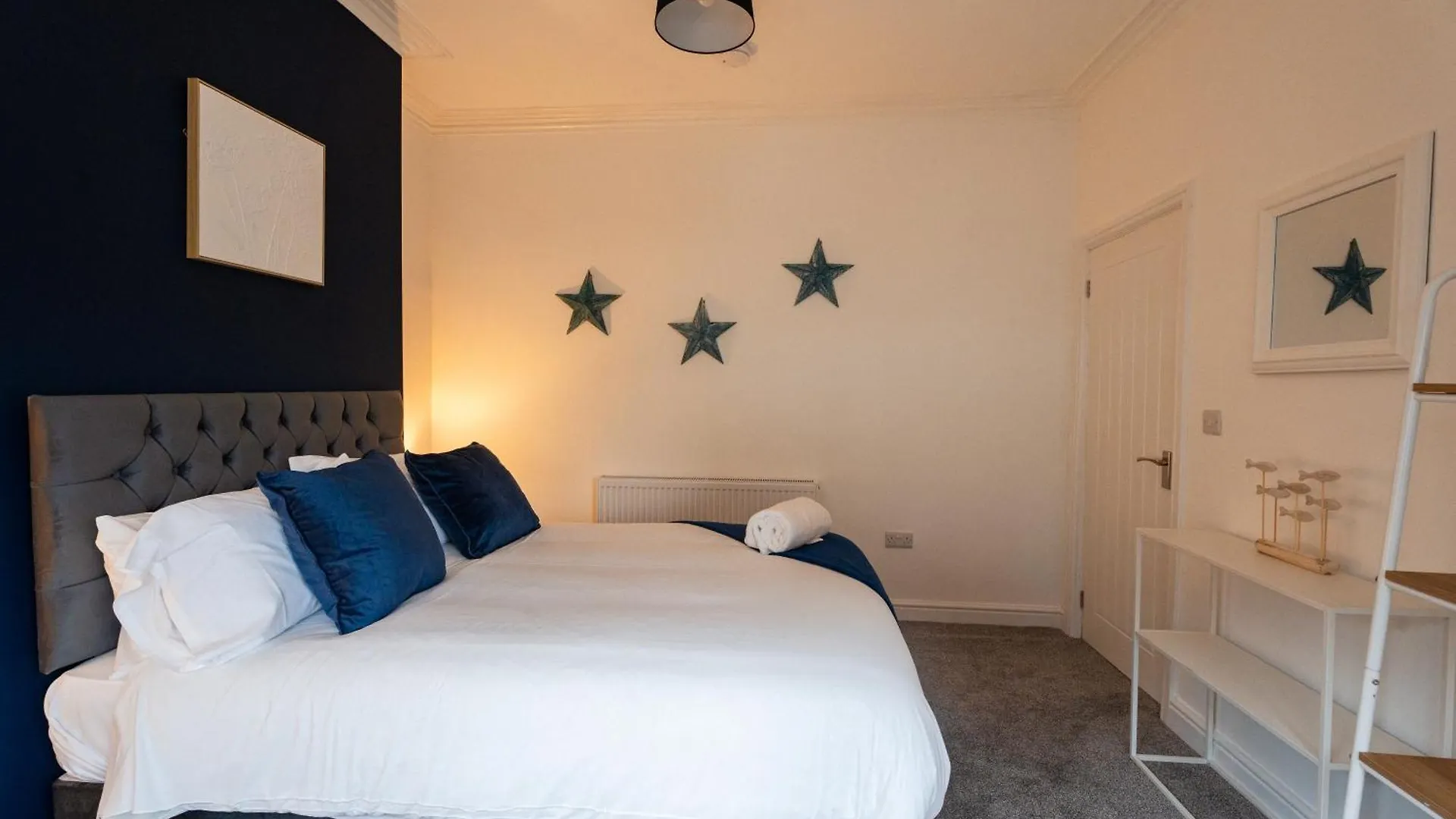 Alfred House By Horizon Stays Redcar